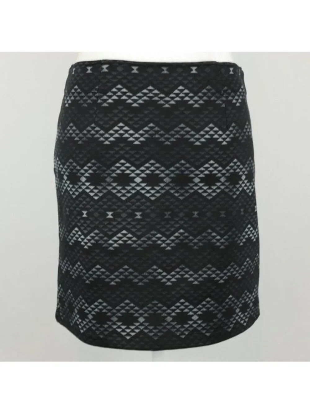 Athleta Wander Women's Small Black White Fleece Lined Layering Mini Skirt
